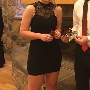 black prom dress